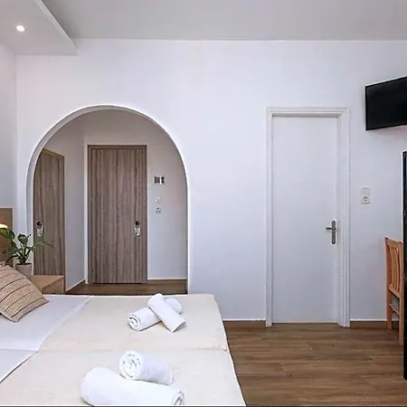 Mare Naxia Hotel