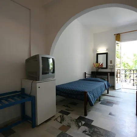 Mare Naxia Hotel