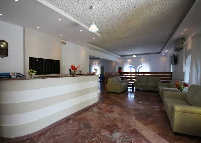 Mare Naxia Отель 2*